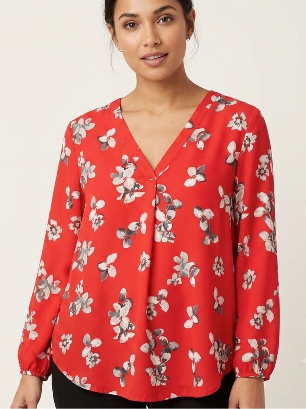 Violet & Claire Red Floral V-Neck Blouse, 3/4 Sleeve, Women’s Size Medium